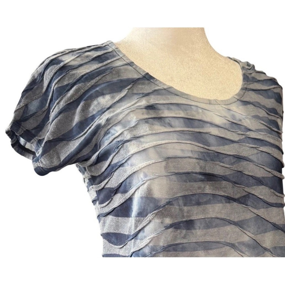 Chico's Blue Textured Stripe Top Size 0 Short Sleeve Sheer Layered Coastal Chic